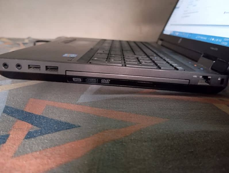 HP ProBook 6570b 3