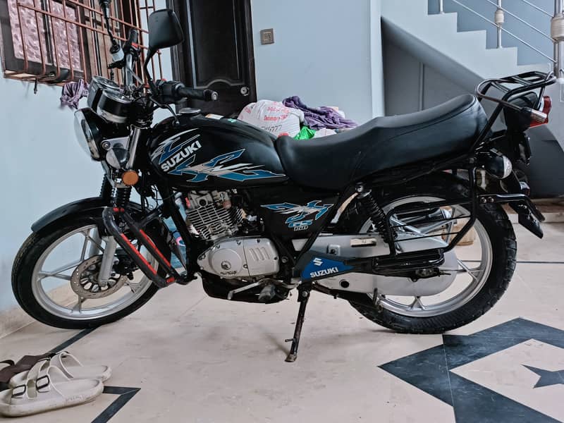 Suzuki GS 150 SE 2021 1