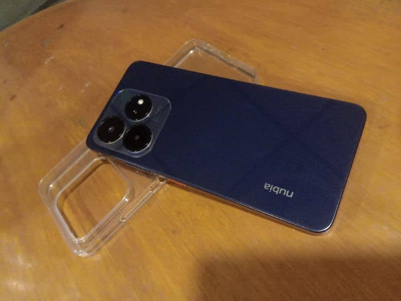 ZTE Nubia V60 Design 16/256gb 2