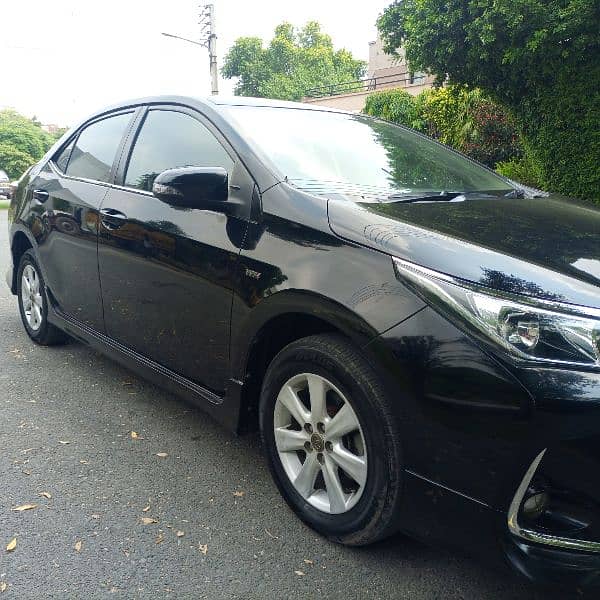 Toyota Corolla GLI 2016 Automatic 3