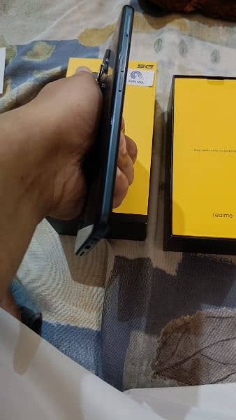 realme 9 pro plus - 8/128gb - in 10/10 condition 2