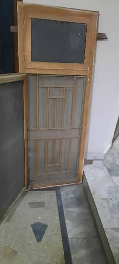 Iron Window for Sale in Good Condition.