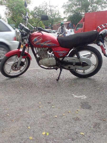 suzuki moterbike GS 150 7