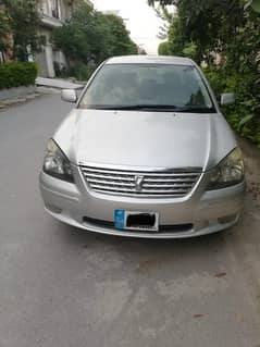 Toyota Premio 2004