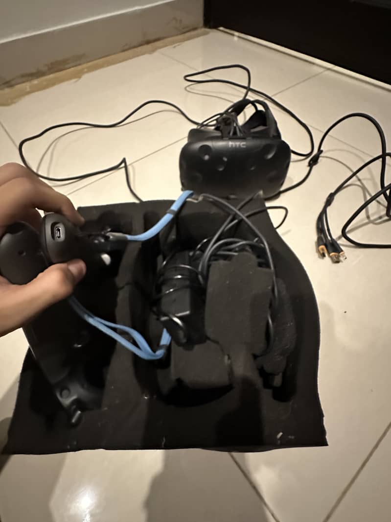 HTC VIVE VR 2