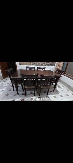 Wooden Dining Table with 06 Chairs, very fine condition 09/10.