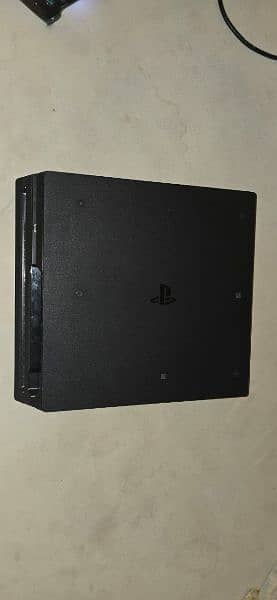 PS4 PRO 7