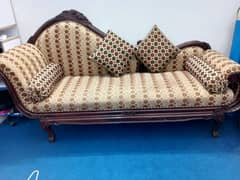 Elegant Shasham Wood Divan for Sale –