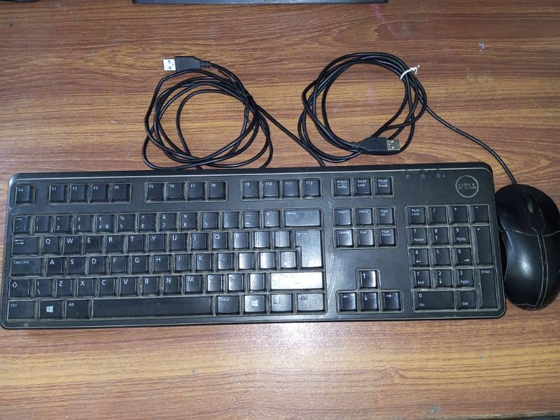 Dell keyboard with mouse 1