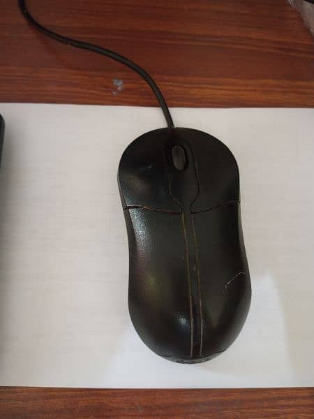 Dell keyboard with mouse 2