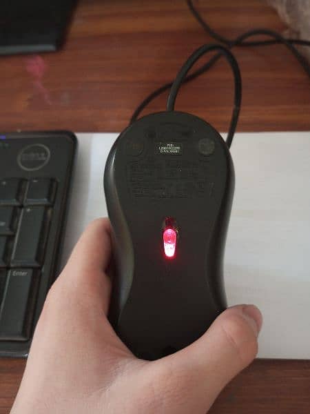 Dell keyboard with mouse 3