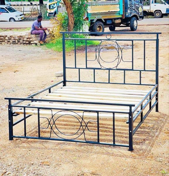 Bed/Steel&Iron work/iron gates/doors/iron bed/grill/railing/steel work 8