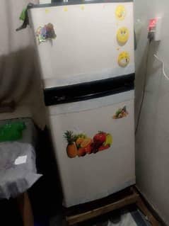 Dawlance fridge for sale