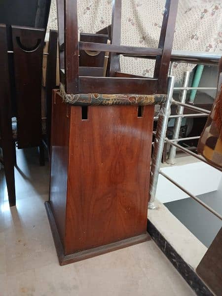 Dining table with Chairs 1