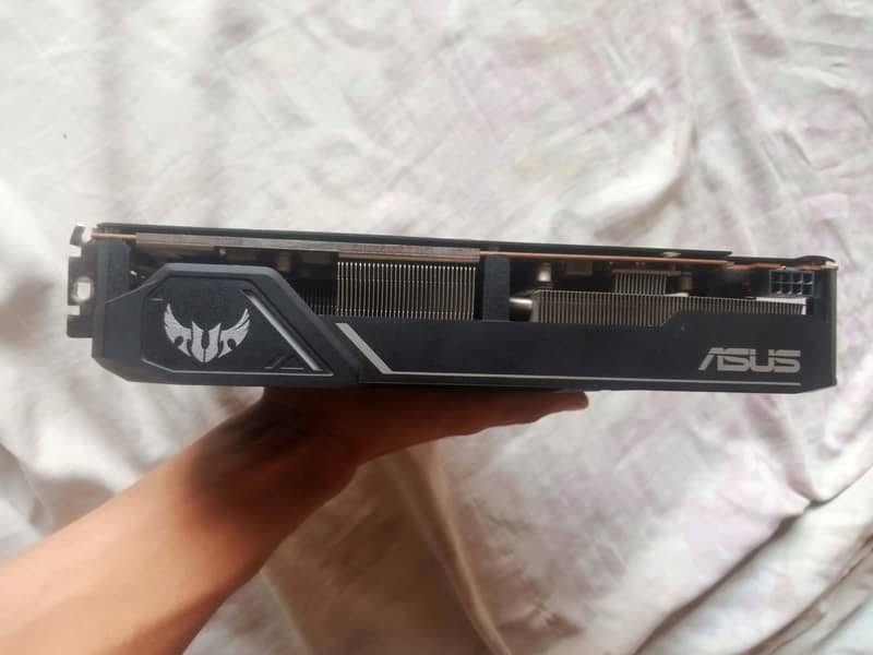 Asus Tuf Gaming Radeon RX 5600XT 2