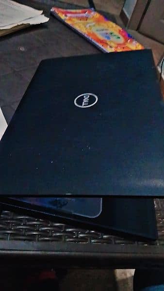 i5-7th Gen Dell Latitude 7490 Laptop 2