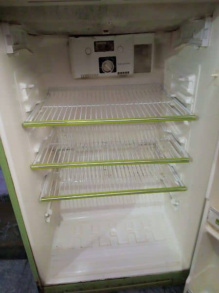 fridge for sale in good condition 5