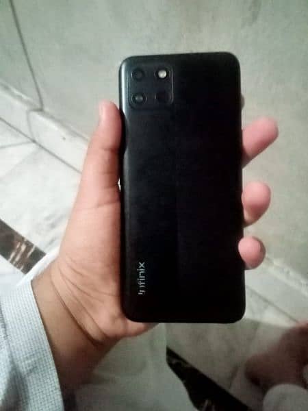 Infinix Smart 6 HD 2