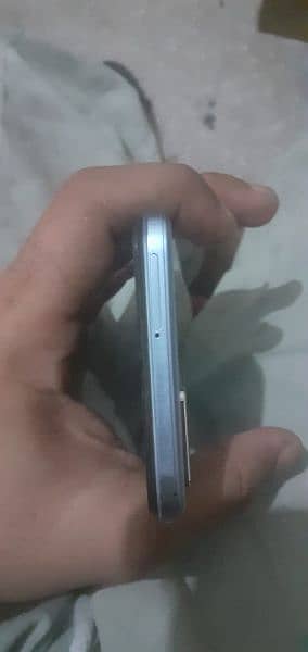 Vivo y33s panel crack 2