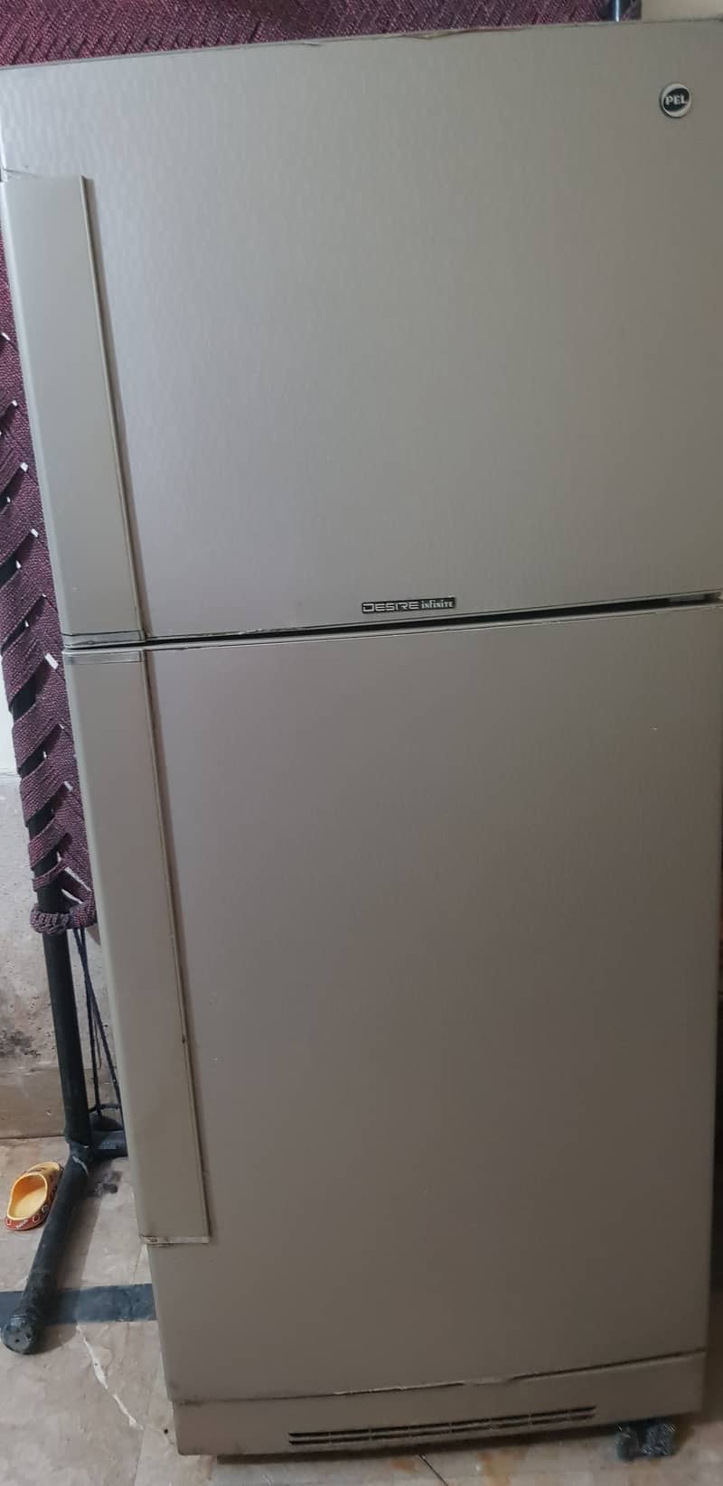 Selling fridge 4