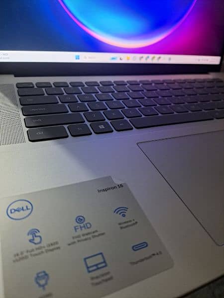 Dell laptop touch  i7 13th generation 10/10 0