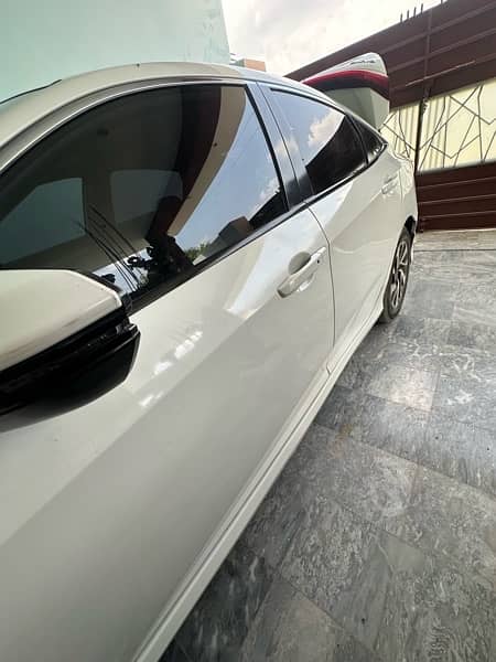 Honda Civic Oriel 2016 11