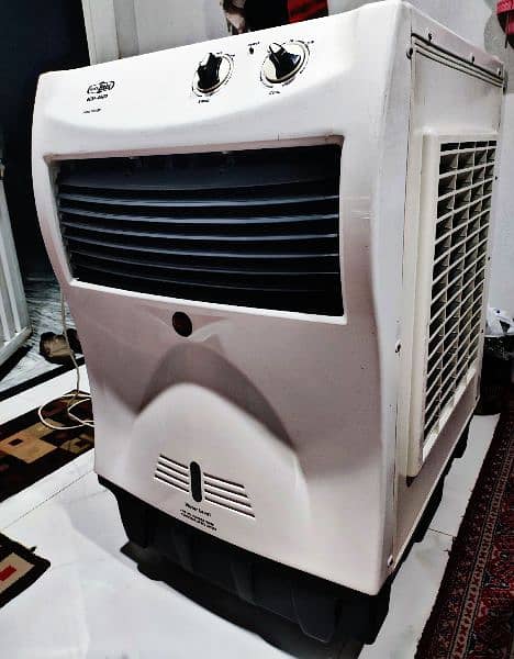 ECM-4000 Super Asia Room Air Cooler Heat Hunter 1