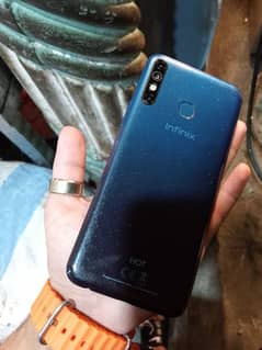 Infinix hot 8 4-64