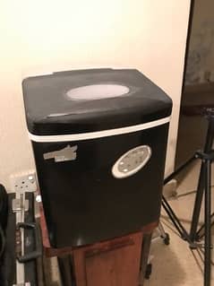 Ice Maker (Think Gizmos)