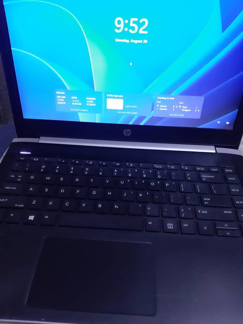 HP Probook 430 G5 -  Core i5 8th gen 8/256 SSD 3