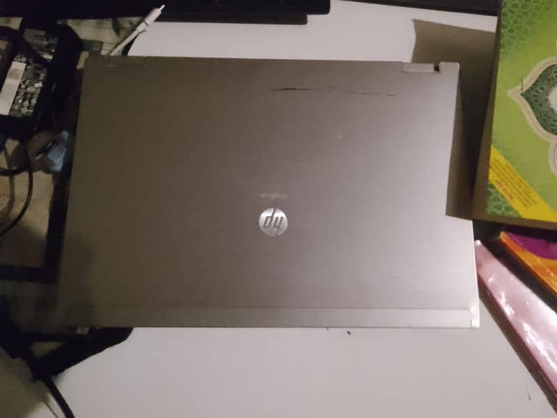 HP 8440p laptop 0