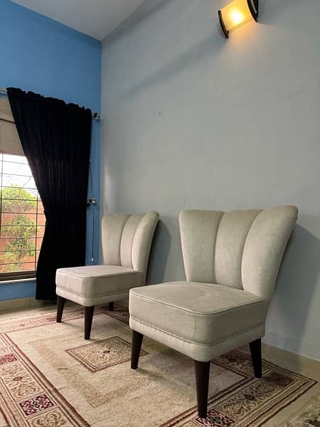 Bedroom Chairs 10/10 3