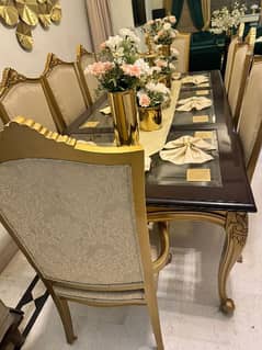 Dinning Table