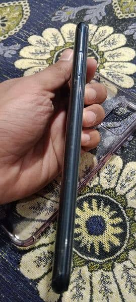 Infinix hot 10  4/64  10/9 condition bLkuL ok ha 6