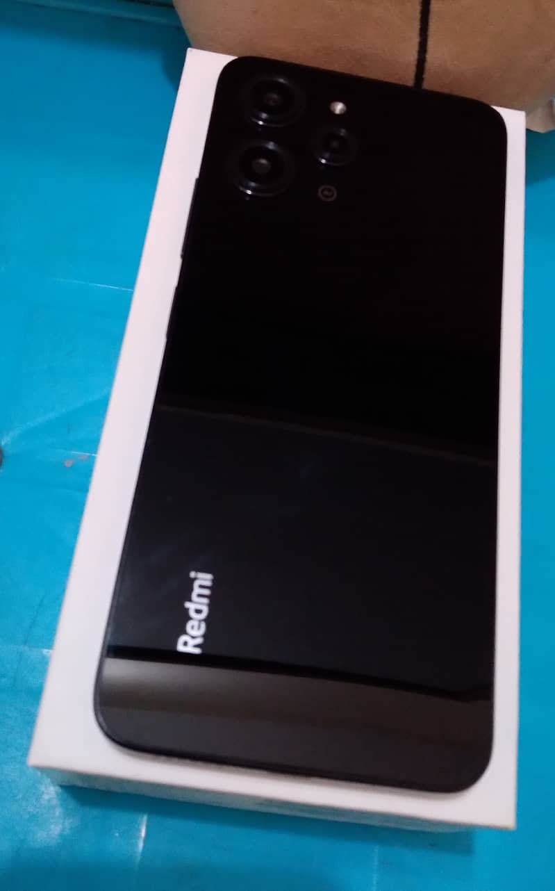 Xiaomi Redmi 12 - 8/128 3