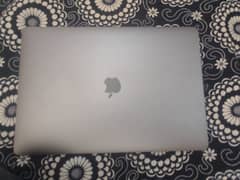 Macbook pro  2016 16/512 0