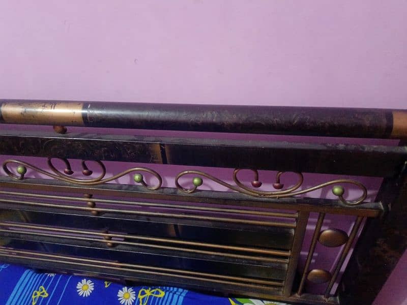 iron bed for sale size 6.5 3