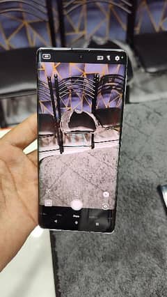 sharp Aquos R6 0