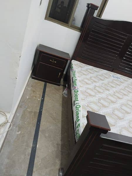 Bed for  sell with mattress and one side table 4