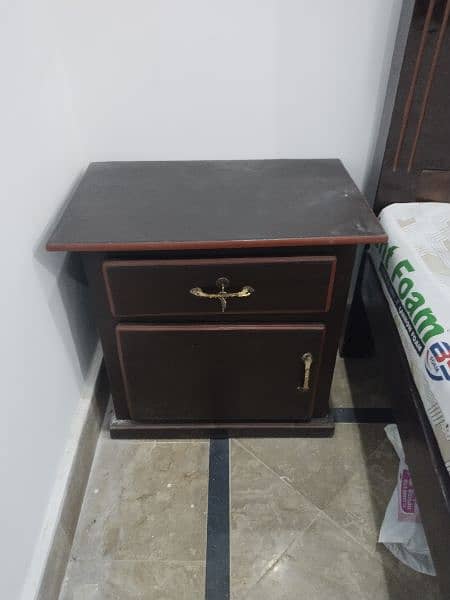 Bed for  sell with mattress and one side table 6