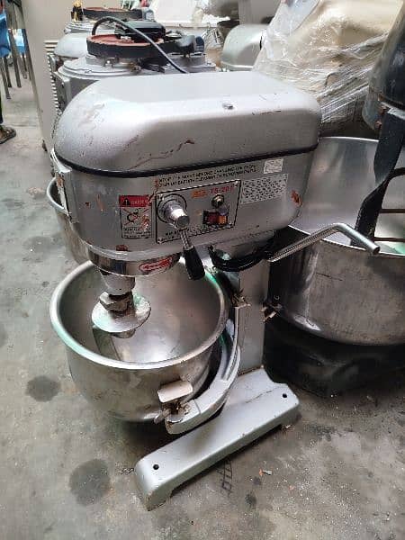 5 kg capacity dough machine 220 voltage three speed imported 16