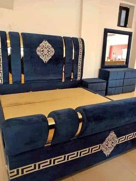 King size double bed / bed set / 5/7 seater sofa set / L shape corner 0