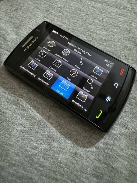 BlackBerry Storm2 4