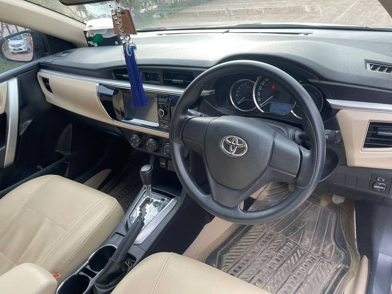 Toyota Corolla Altis 2016 1.6 Automatic 5