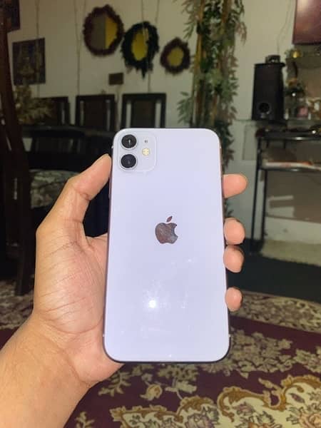 IPHONE 11 64gb 10/9 Condition 8