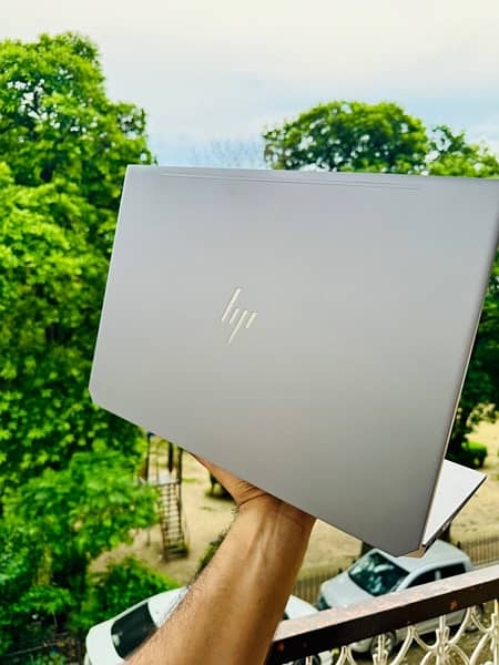 HP Zbook studio G5 4