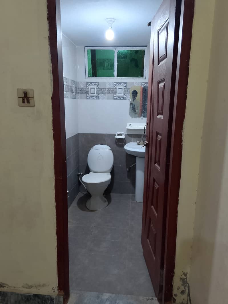 Room For Rent For Students - Single Room with attach Bath, Garage 5