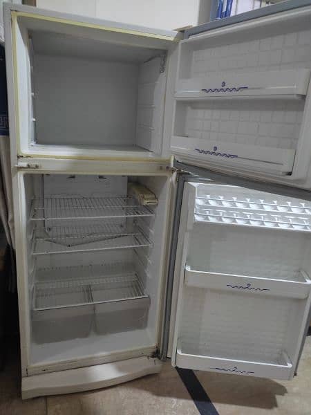 Dawlence Fridge For Sale 1