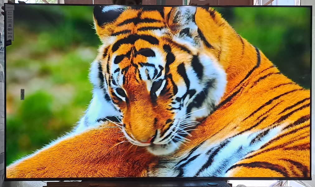 75 Inches Smart LED TV - 4K HDR | 12 Months Free IPTV 2