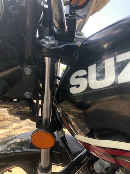 Suzuki GD 110 Bike |  Model  2021 Black Colour 11